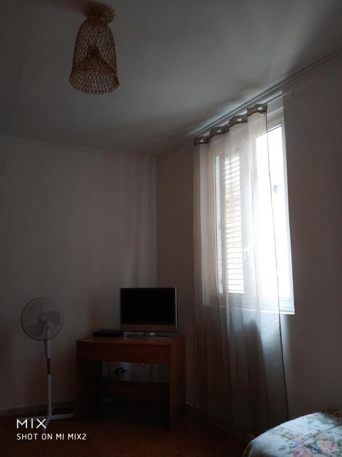 Camere Simili A Ostello Solo Per Uomini - Hostel-Like Rooms Only For Man Taranto Kültér fotó
